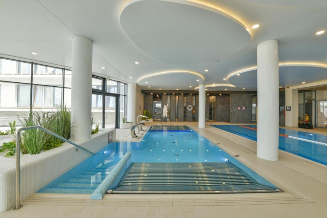 Polanki Aqua Apartament Luna Kolobrzeg Exterior photo